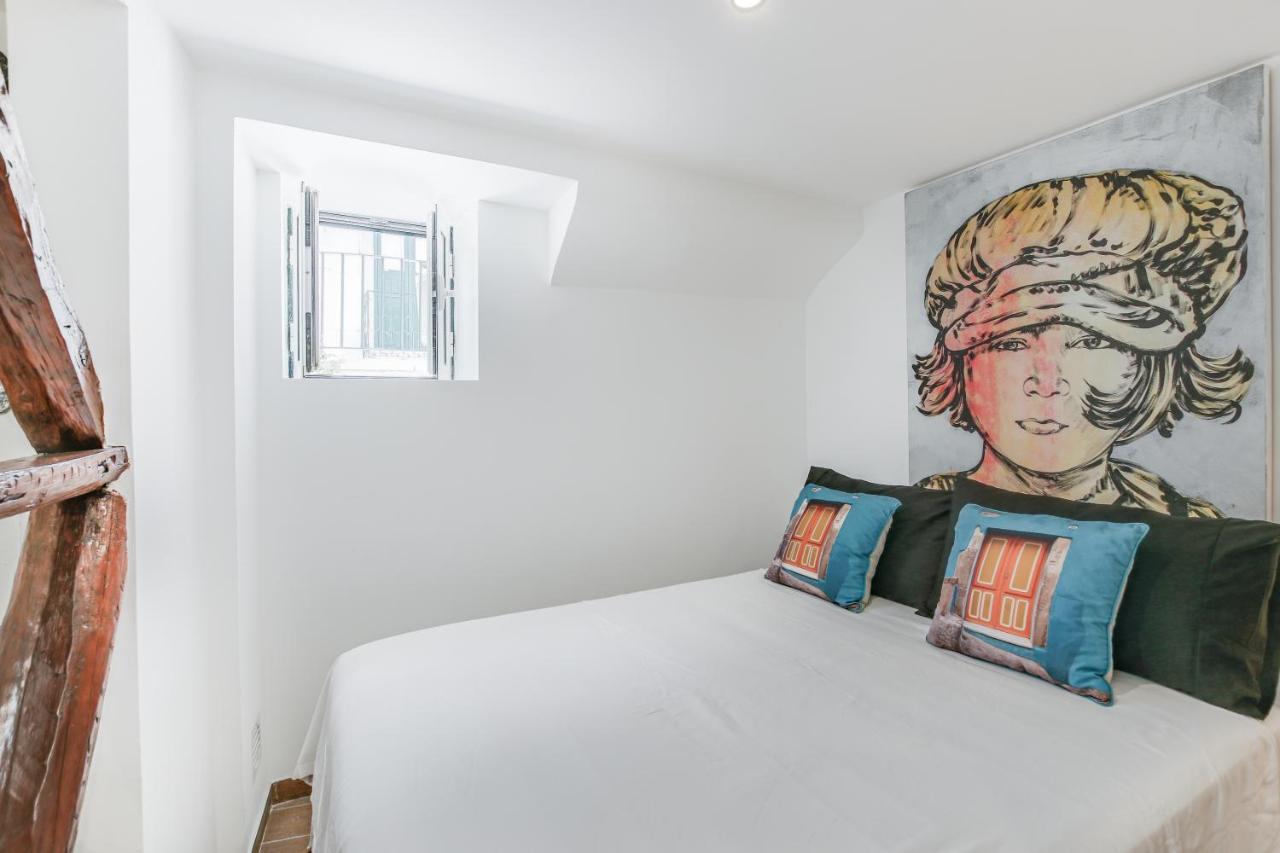 Alfama Lyfe Apartment Lisbon Bagian luar foto