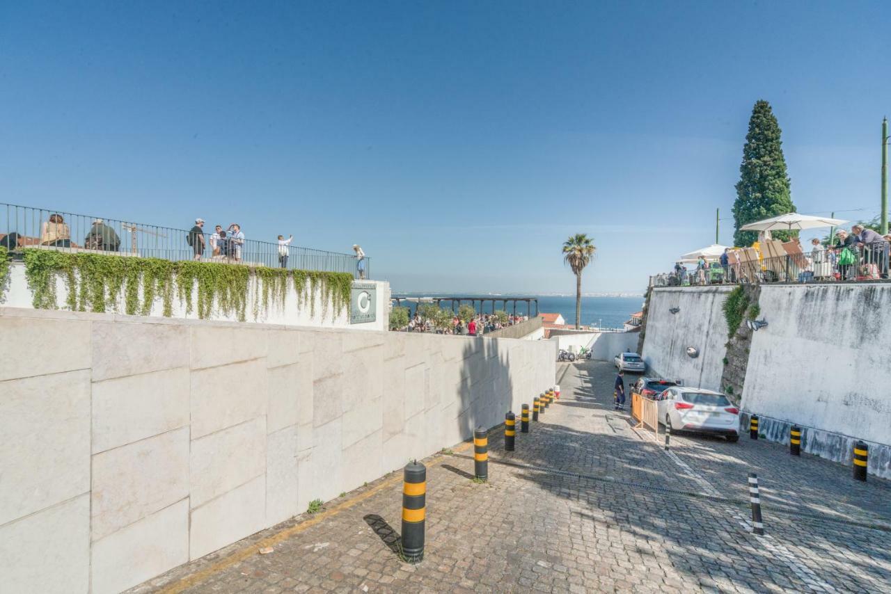 Alfama Lyfe Apartment Lisbon Bagian luar foto