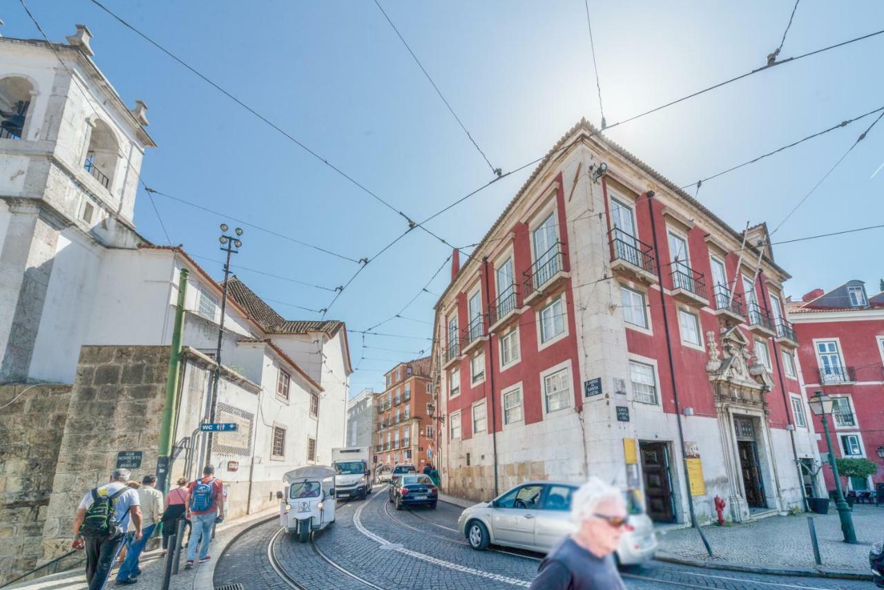 Alfama Lyfe Apartment Lisbon Bagian luar foto