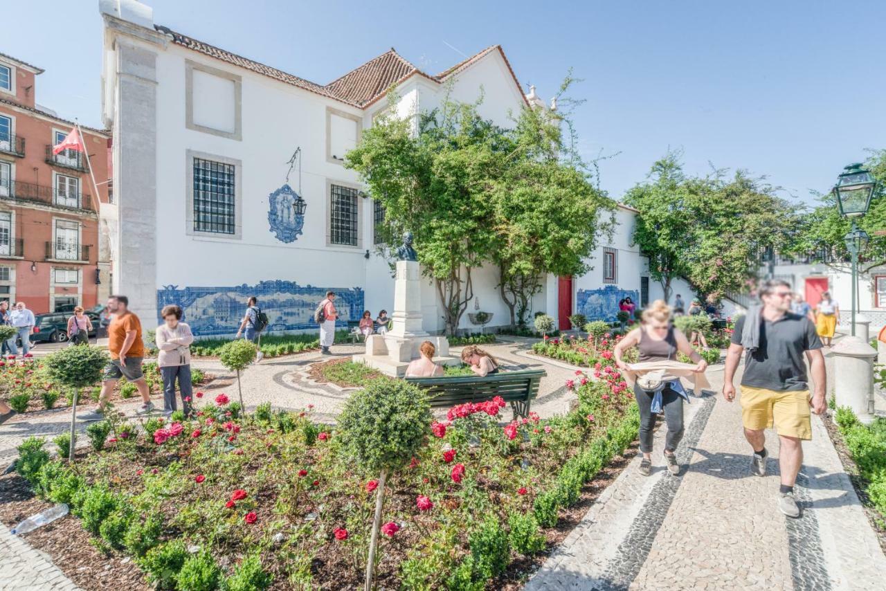 Alfama Lyfe Apartment Lisbon Bagian luar foto