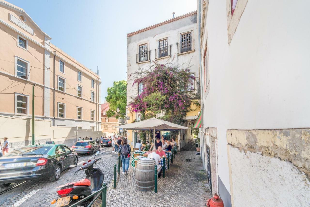 Alfama Lyfe Apartment Lisbon Bagian luar foto